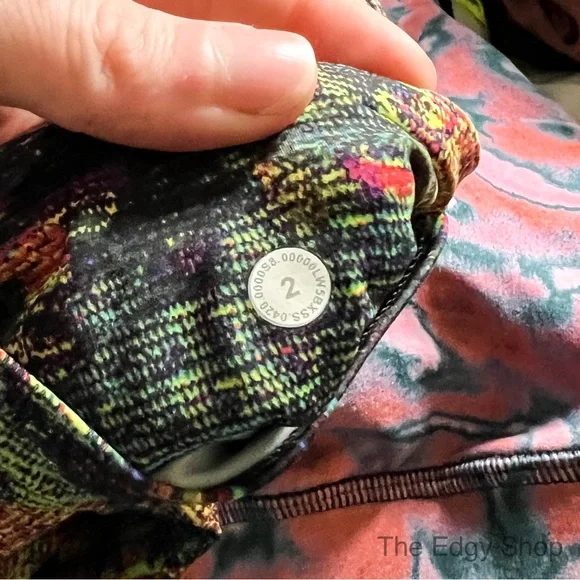 lululemon athletica | Fast and Free Tight 25" *Non-Reflective Nulux Glitch - Picture 6 of 8